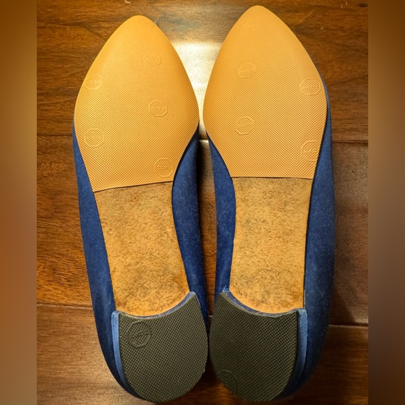 Manolo Blahnik Hangisiflat Blue Satin Jewel Buckle - Picture 5 of 8